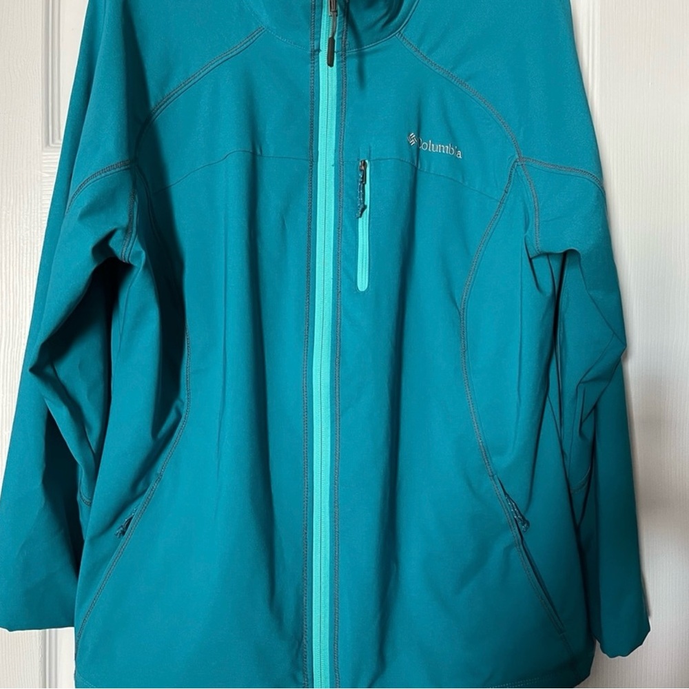 Women’s Columbia Jacket